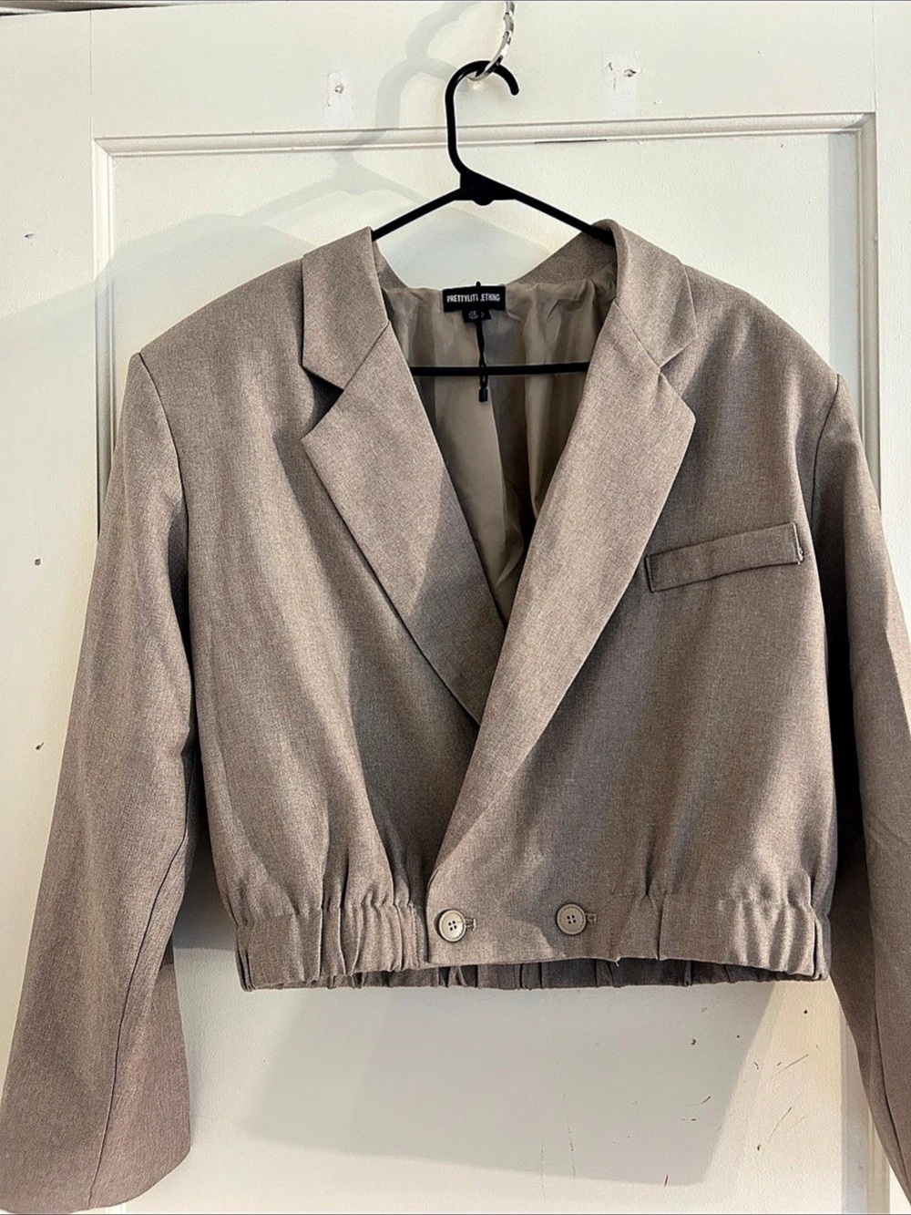 NWOT PrettyLittleThing Crop Cinched Blazer taupe